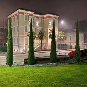 Hotel Villa Maranello 3*, Maranello Italia