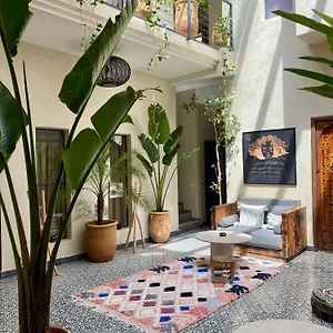 riad-kasbah-117.marrakeshhotelsmorocco.com/